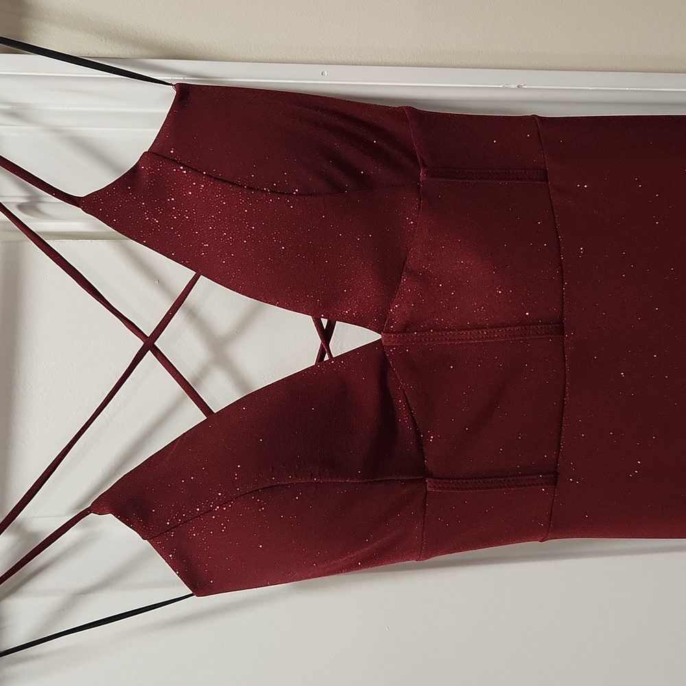 Windsor Wine Gown with Glitter Accents - Picture 6 of 7